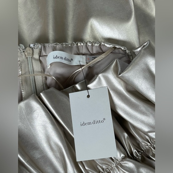 idem ditto | Champagne Gold Crinkle Romper | NWT! - Picture 5 of 7